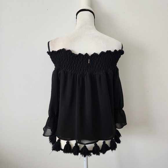 Misa Fontane blouse Off-the-Shoulder 3/4-Sleeve Tassel-Trim Top, Onyx Size Small - Picture 11 of 16
